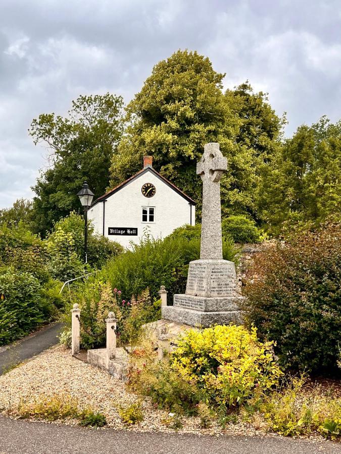 The Snuggery Cottage Taunton Dış mekan fotoğraf