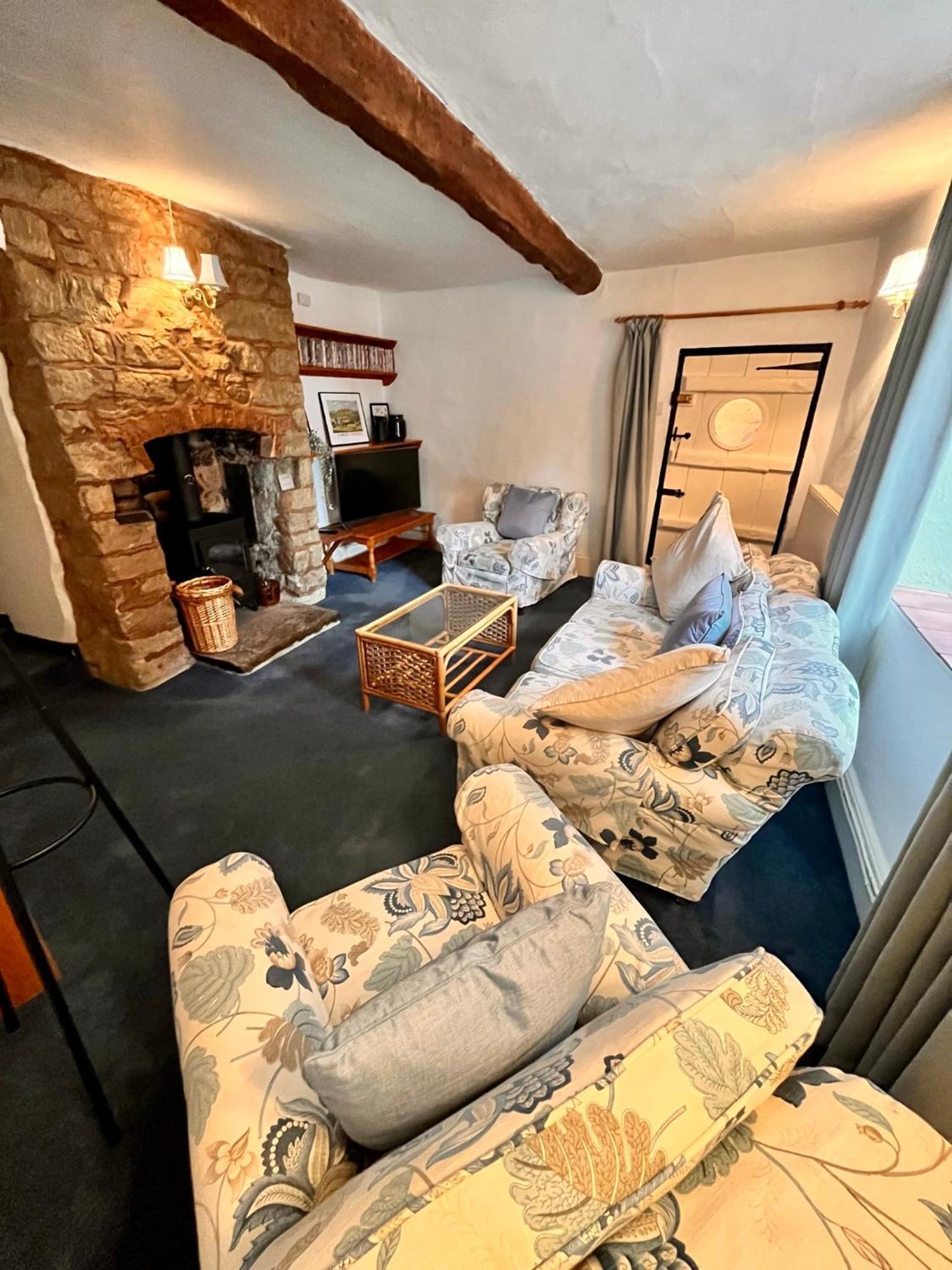 The Snuggery Cottage Taunton Dış mekan fotoğraf